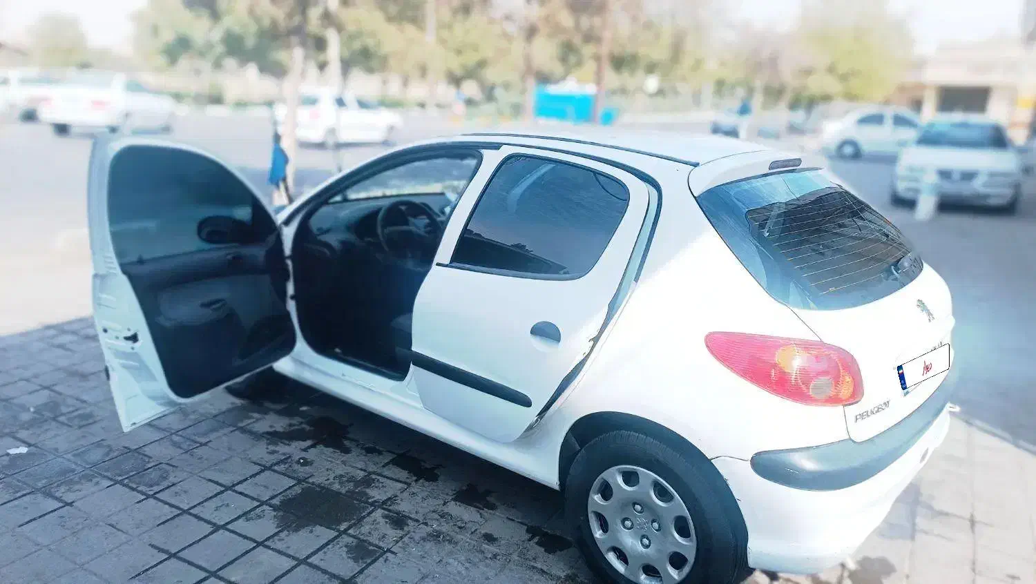 پژو 206 تیپ 2 مدل92 بی رنگ 170/000 کار|خودرو سواری و وانت|مشهد, شهید آوینی|دیوار