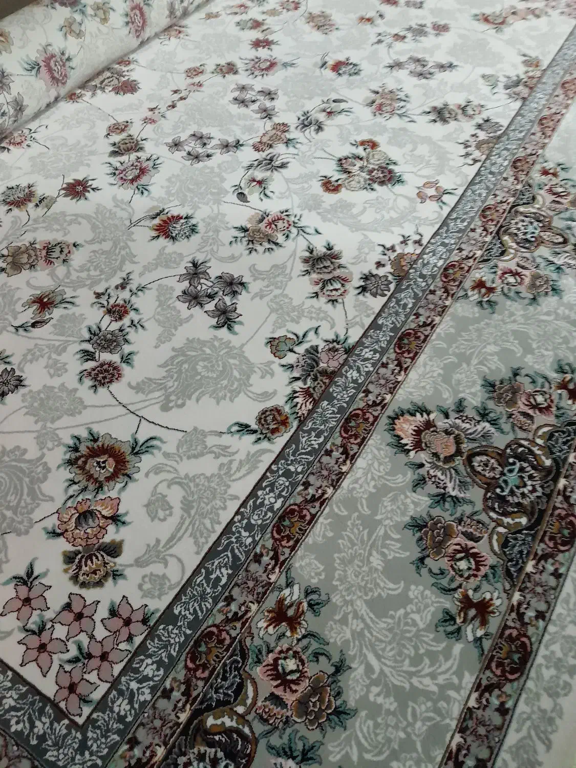 ۱۲متری تکی نو اکبند۷۰۰شانه|فرش|رشت, حمیدیان|دیوار