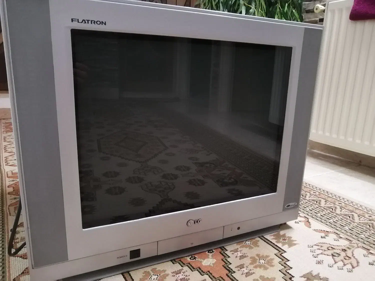 تلویزیون تمیز|تلویزیون و پروژکتور|برخوار, |دیوار