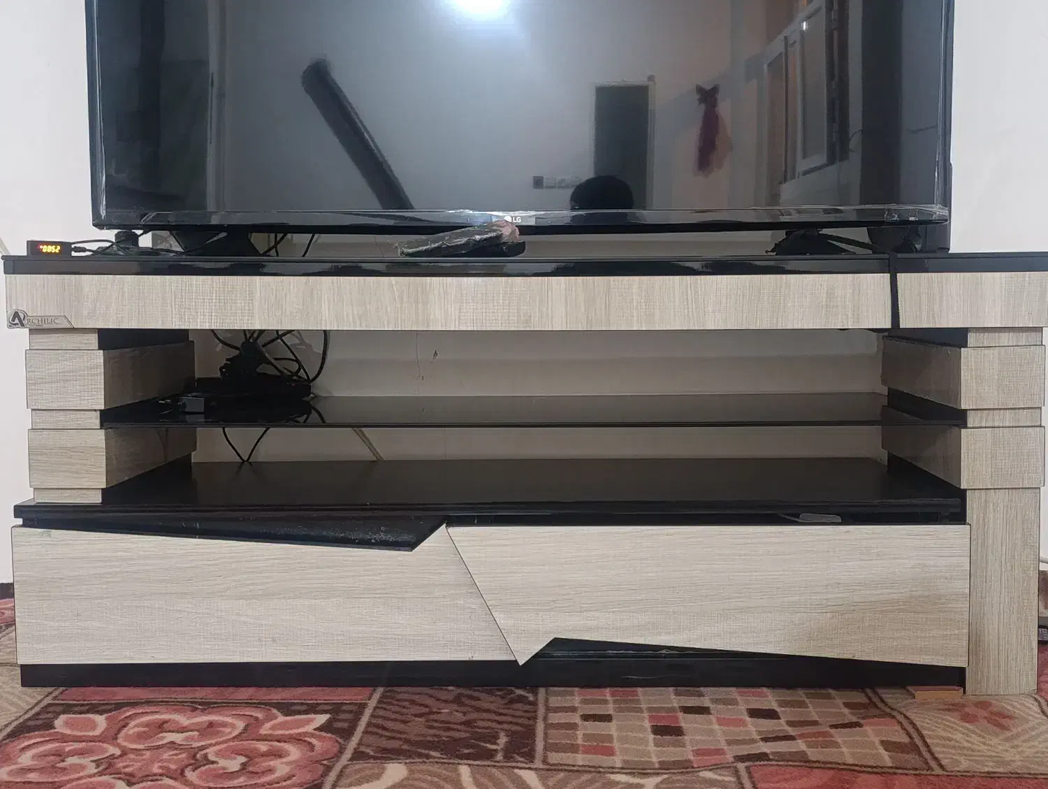 زیر تلویزیون ۲ تیکه|میز تلویزیون|کرمانشاه, |دیوار