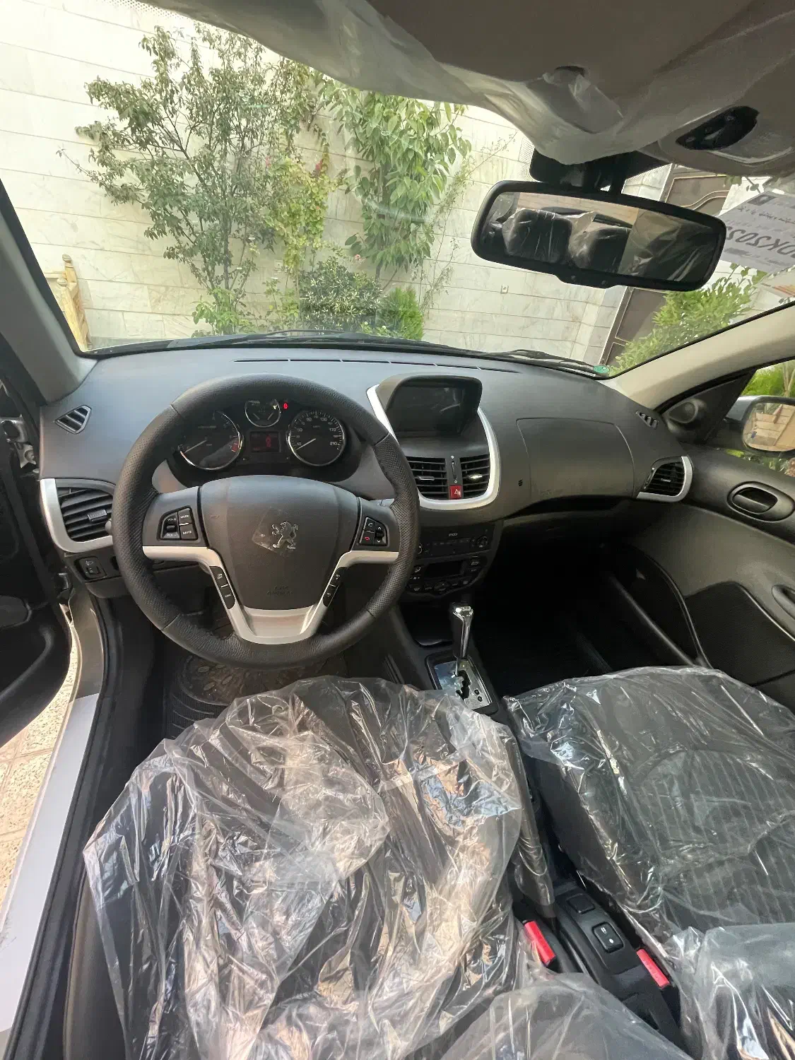 207 پانوراما اتوماتیک ارتقایافته|خودرو سواری و وانت|فردیس, منظریه|دیوار