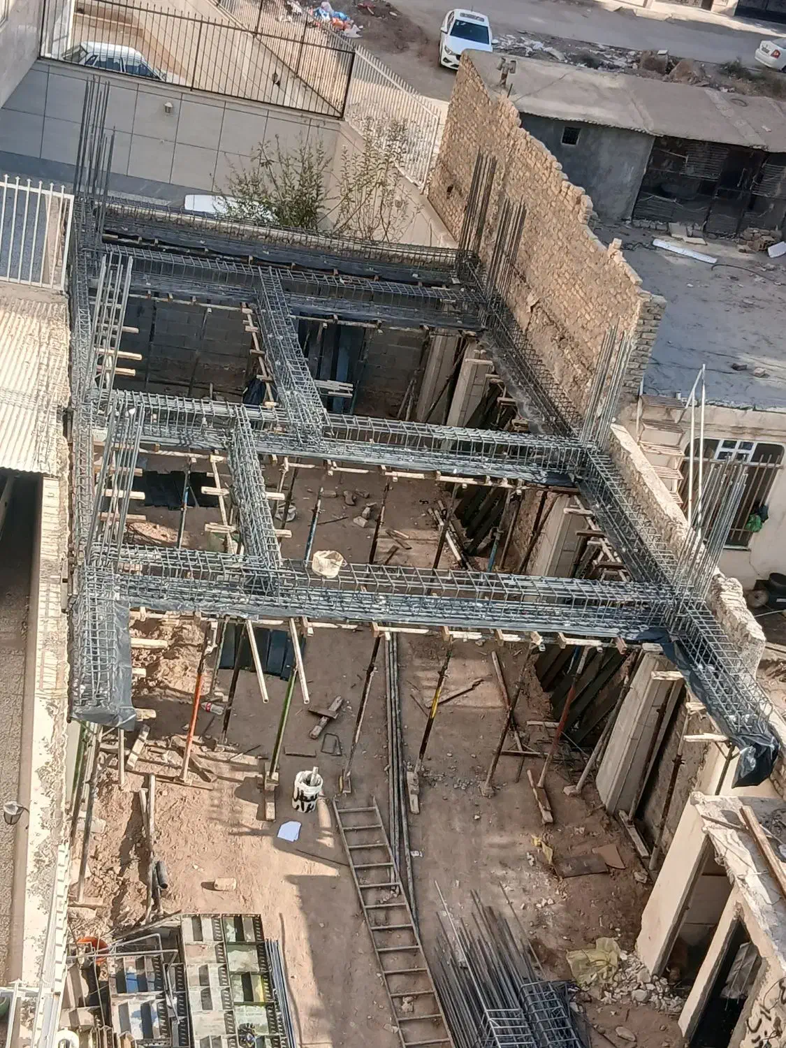 به چند نفر نیروی الماطور بند با حقوق بالا نیازمند|استخدام معماری، عمران و ساختمانی|اقبالیه, |دیوار