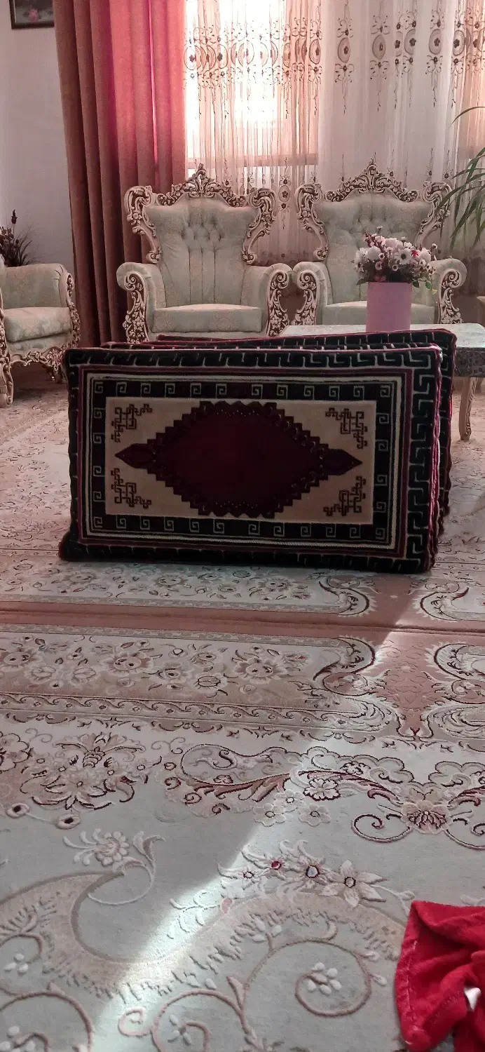 پشتی|پشتی|مرودشت, ثبت احوال|دیوار