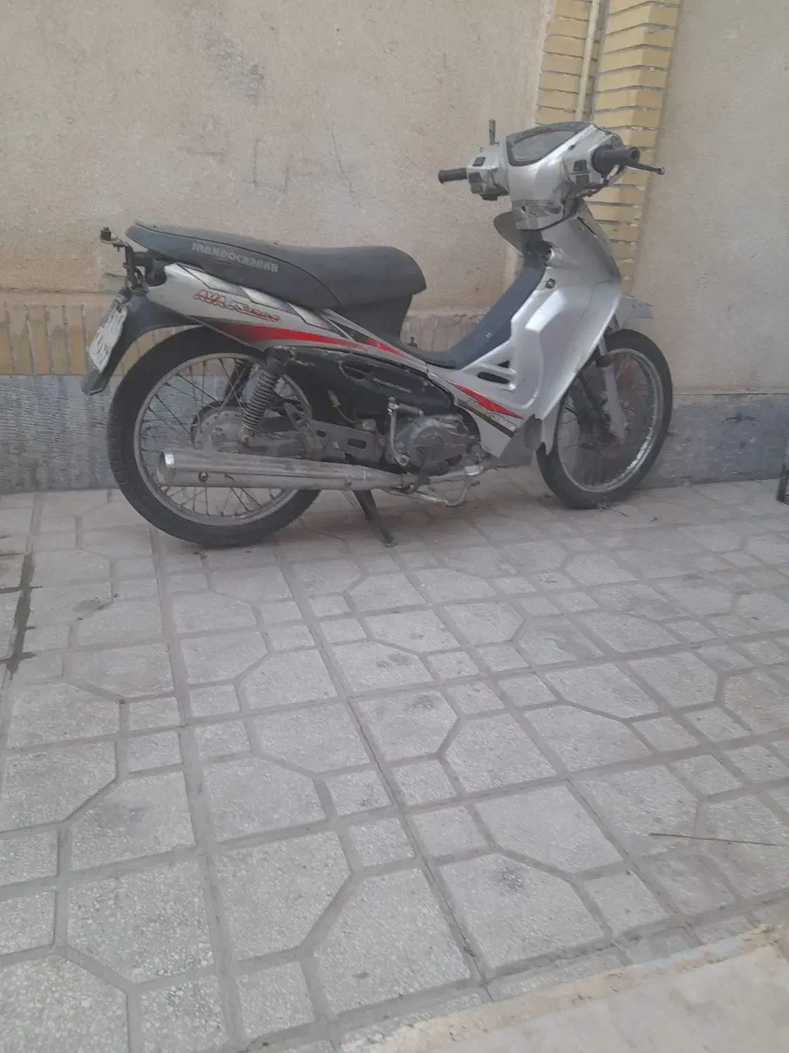 موتور|موتورسیکلت|قم, انسجام|دیوار