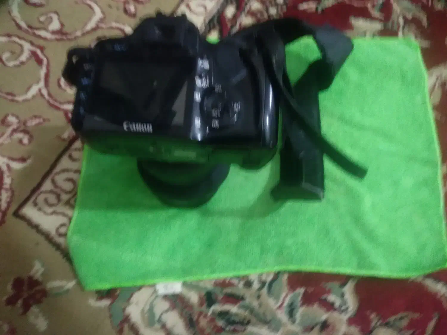 یک عدد دوربین نیازبه تعمیر|دوربین عکاسی و فیلمبرداری|بزینه رود, |دیوار