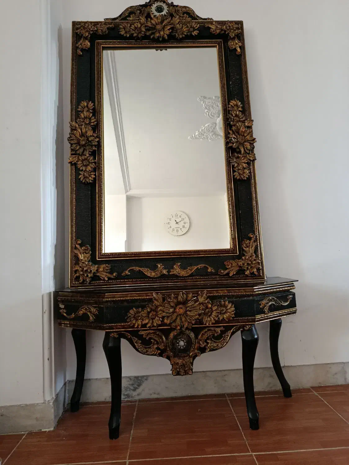 کونسل و آینه و شمعدان|مبلمان خانگی و میز عسلی|کومله, |دیوار