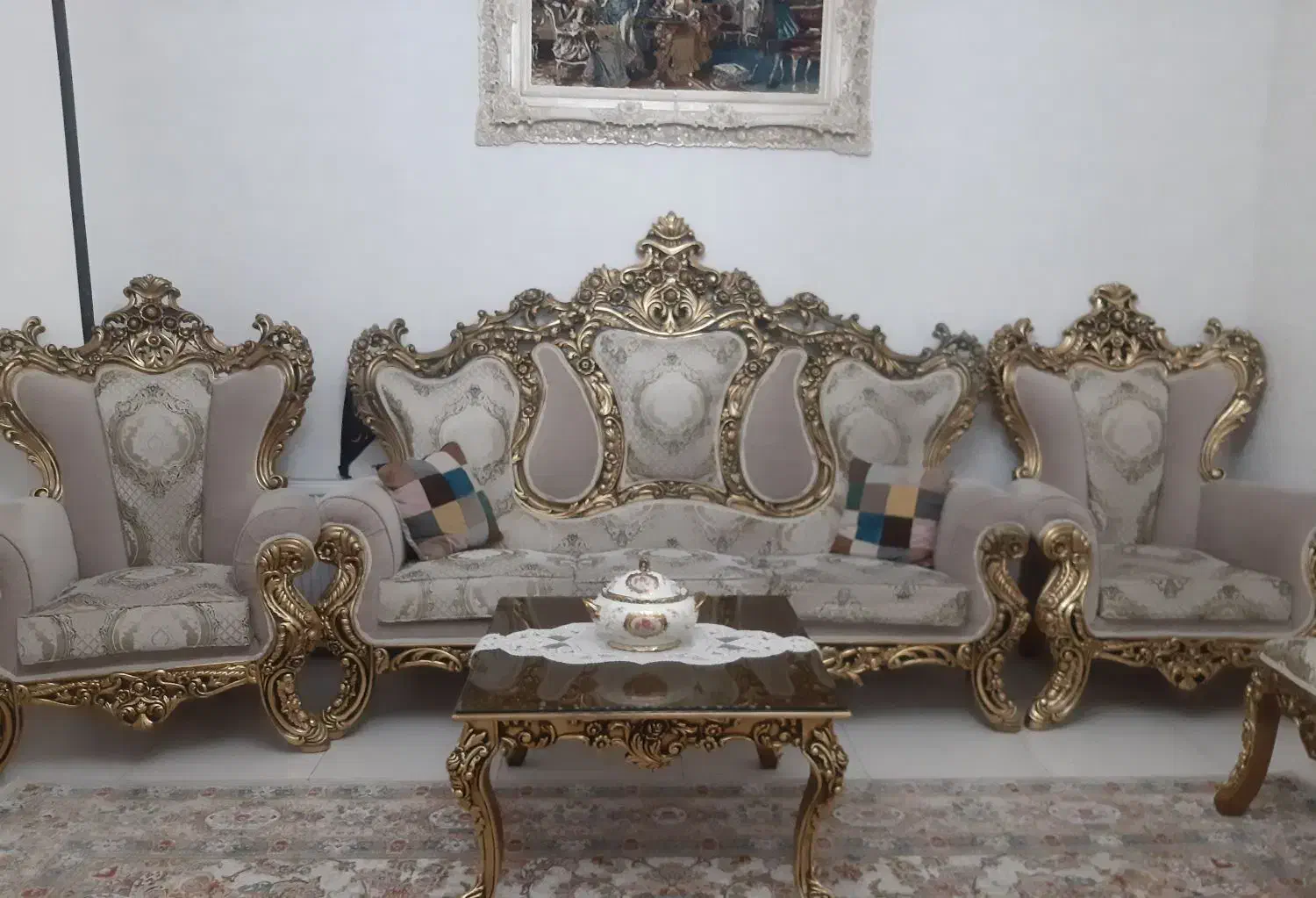 مبلمان نه نفره و میز عسلی|مبلمان خانگی و میز عسلی|پرند, فاز ۵|دیوار