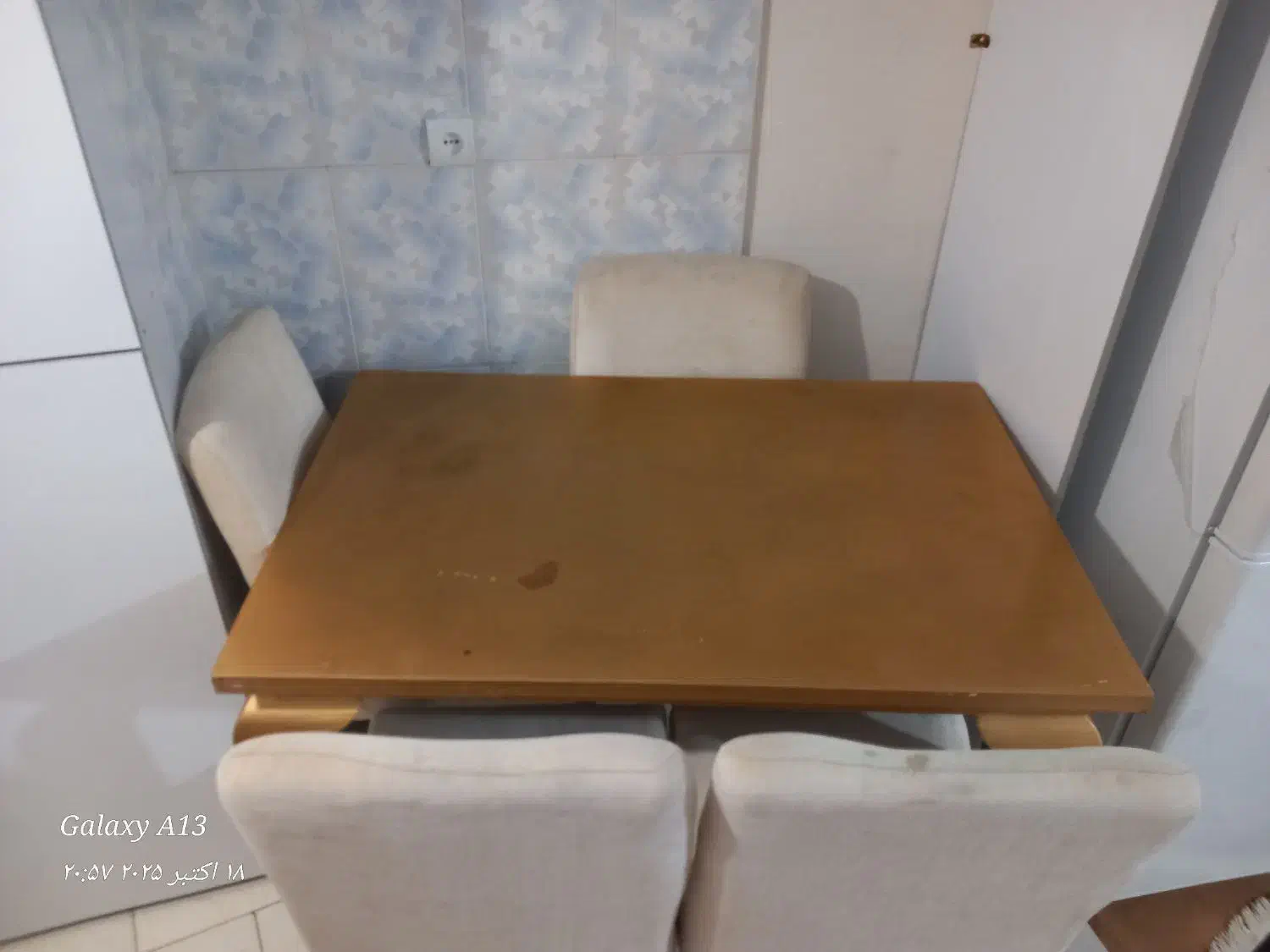 میز ناهار خوردی|میز و صندلی غذاخوری|میانه, |دیوار