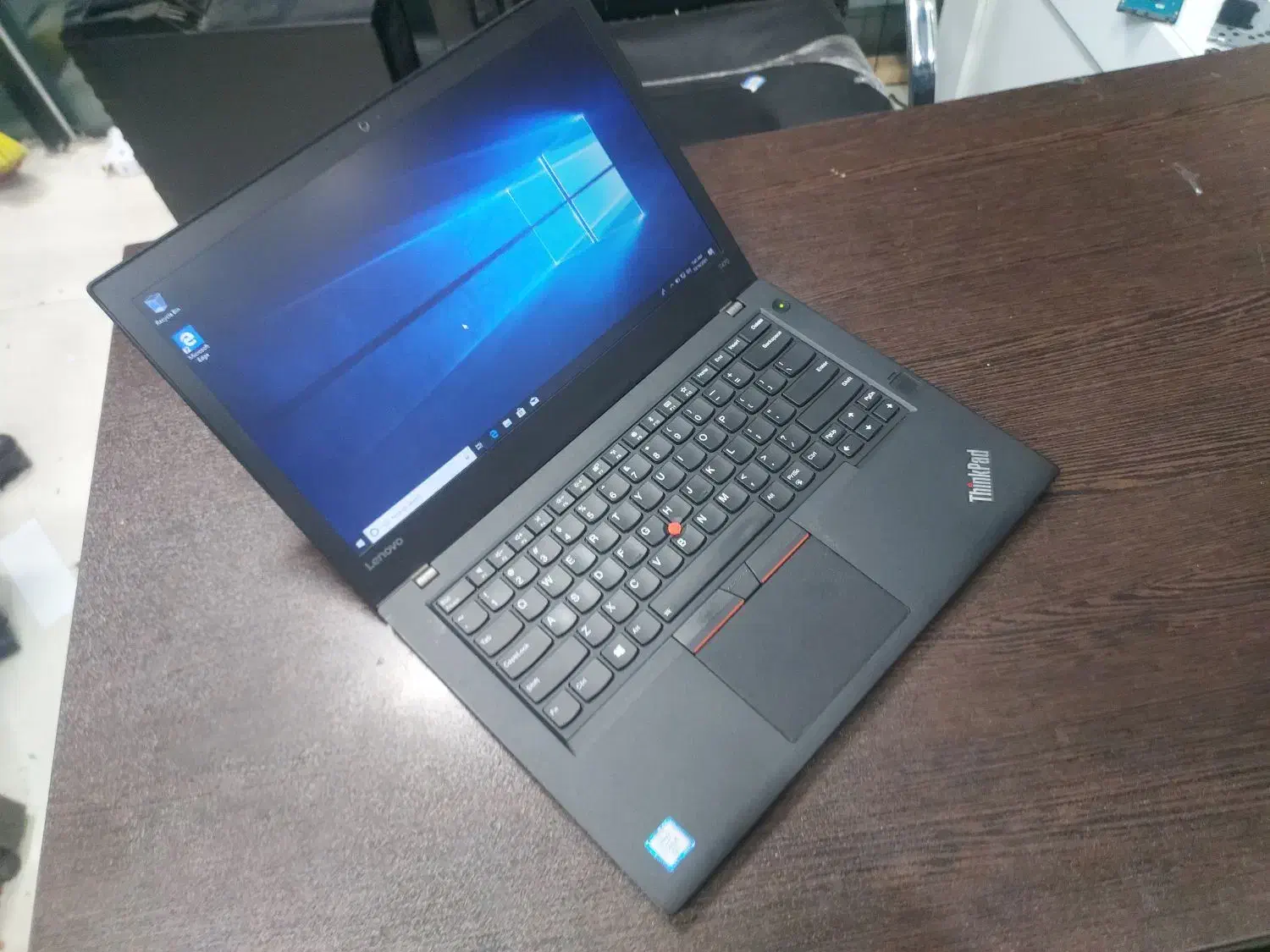 لپتاپ i5 لنوو T470 رم 8 نسل ۶ با کیف و گارانتی|رایانه همراه|قم, صفائیه|دیوار