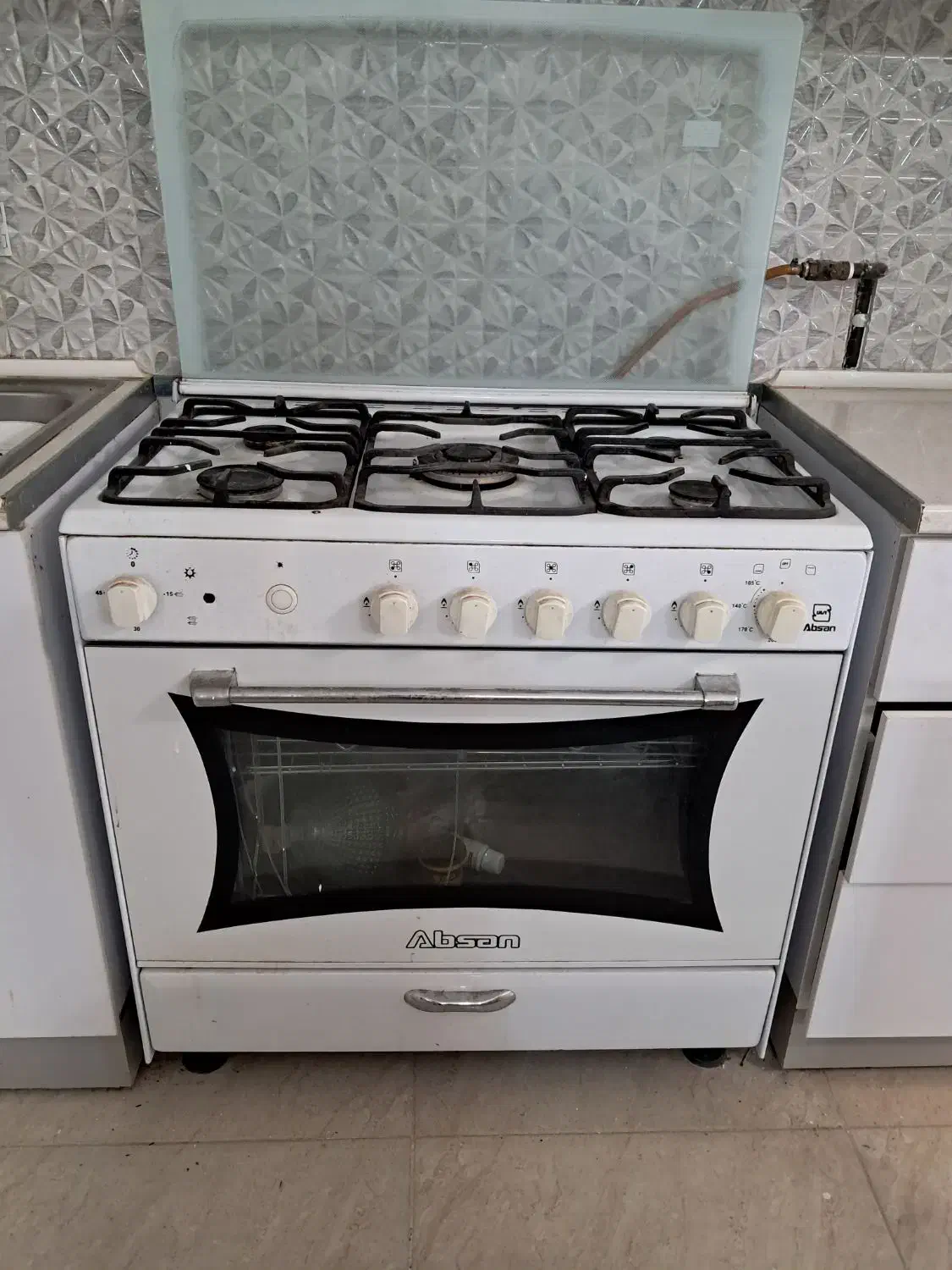 گاز پنج شعله فردار سفید|اجاق گاز و لوازم برقی پختوپز|تربتحیدریه, پائین ولایت|دیوار