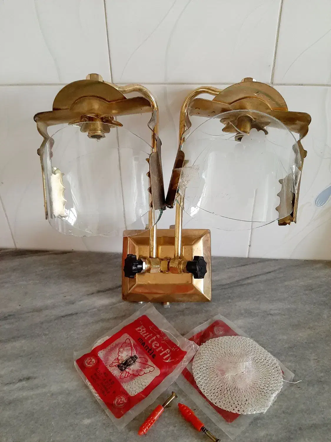 روشنایی گازی دیواری ( نو ) باتخفیف|کلکسیون اشیاء عتیقه|کاشان, امیرکبیر|دیوار