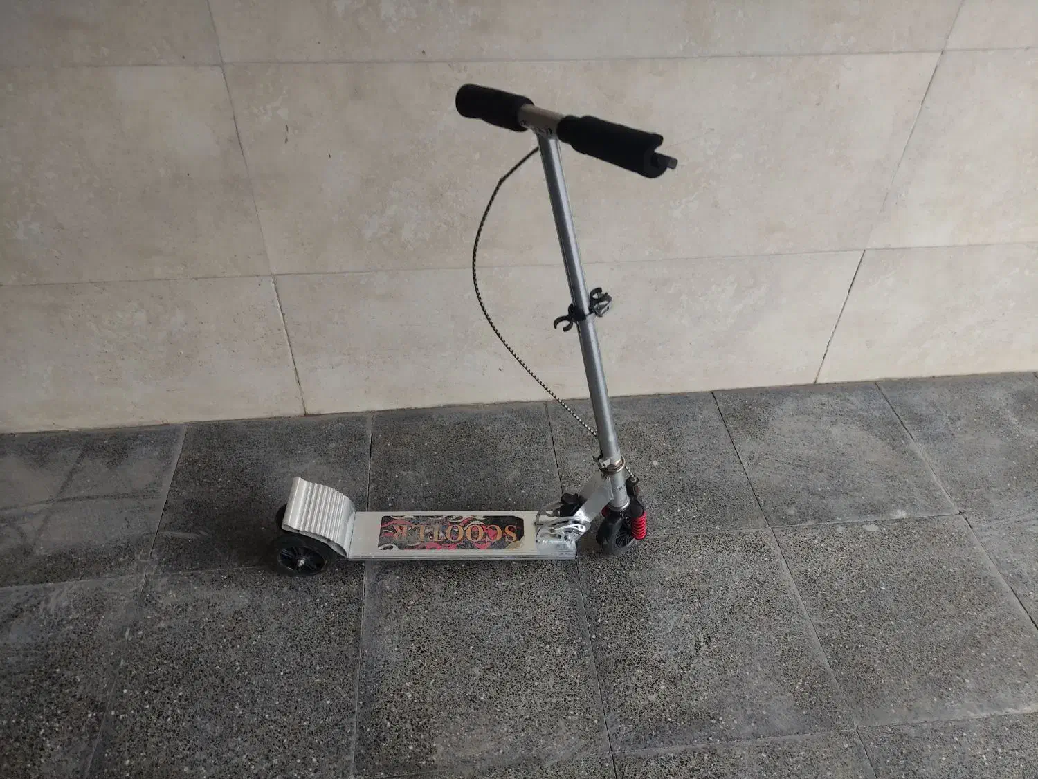 اسکوتر مستعمل|دوچرخه، اسکیت، اسکوتر|هشتگرد, هشتگرد قدیم|دیوار