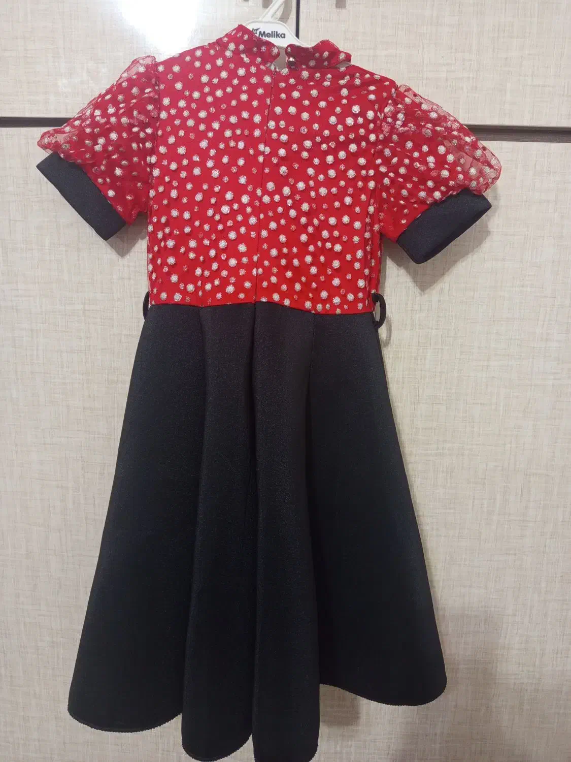 لباس بچگونه|لباس|اهر, |دیوار