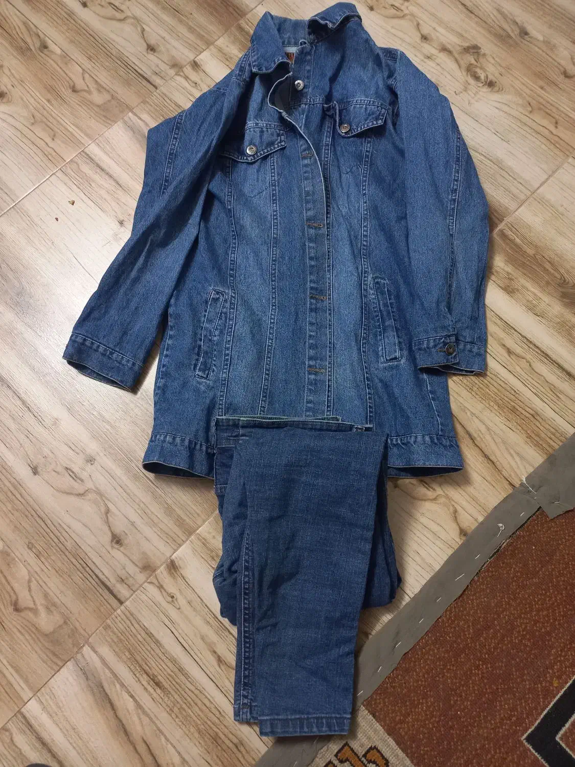 باسلام|لباس|نیشابور, مازول|دیوار