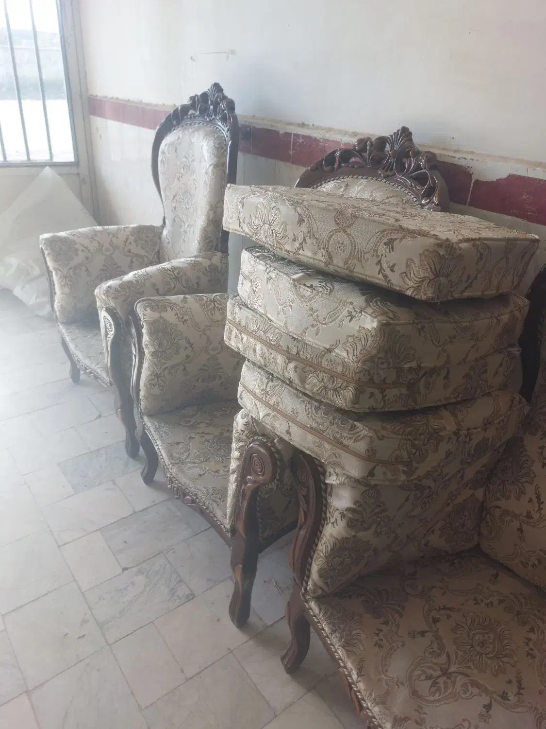 مبل ۷نفره سلطنتی کارکرده|مبلمان خانگی و میز عسلی|اهر, |دیوار