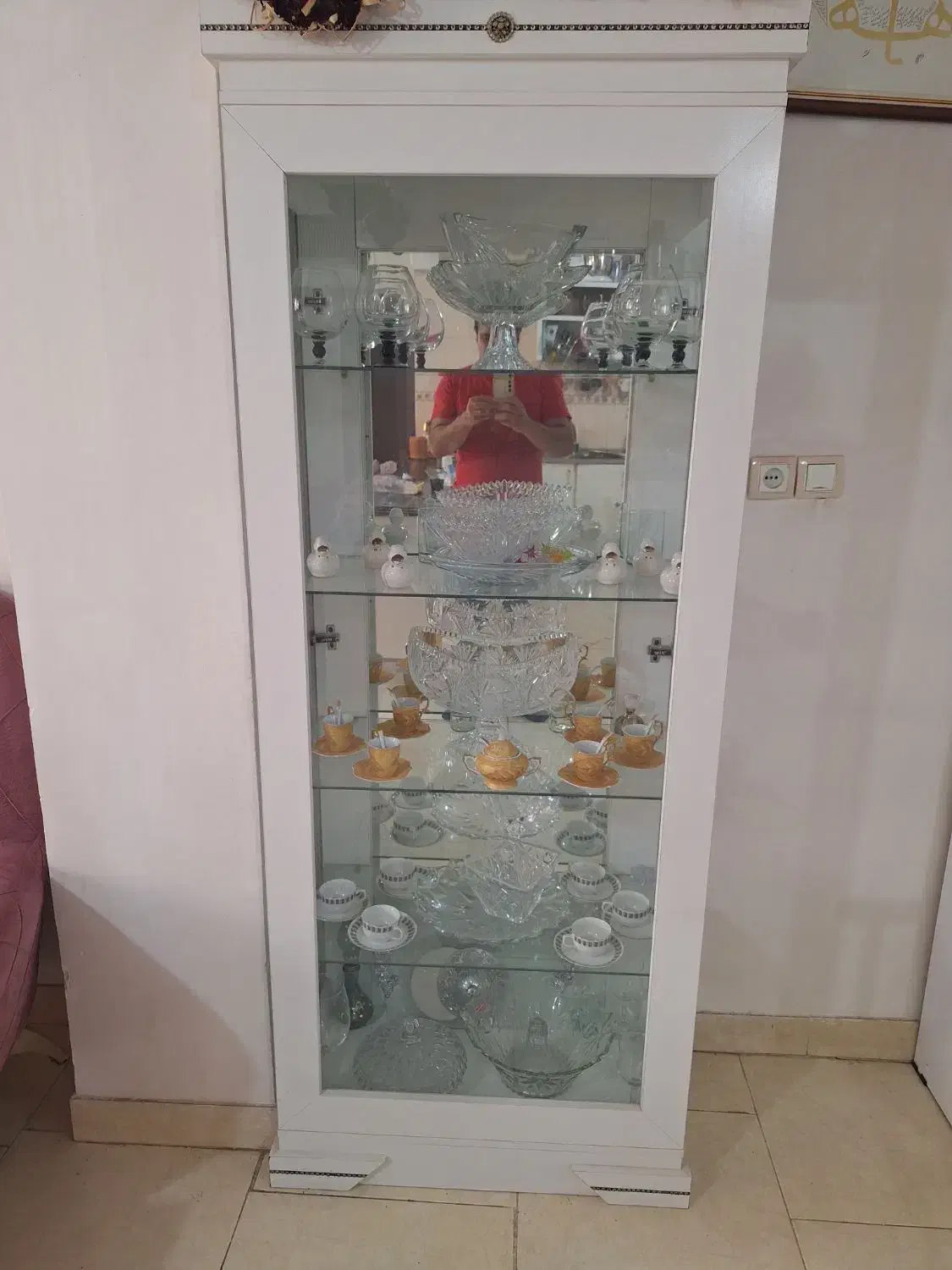 ویترین سفید|بوفه، ویترین، کنسول|شاهینشهر, شهرک گلدیس|دیوار