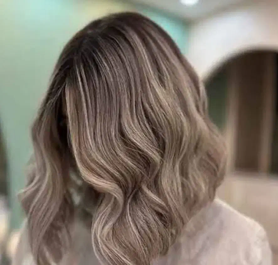 رنگ و لایت حرفه ای|خدمات آرایشگری و زیبایی|خشکبیجار, |دیوار