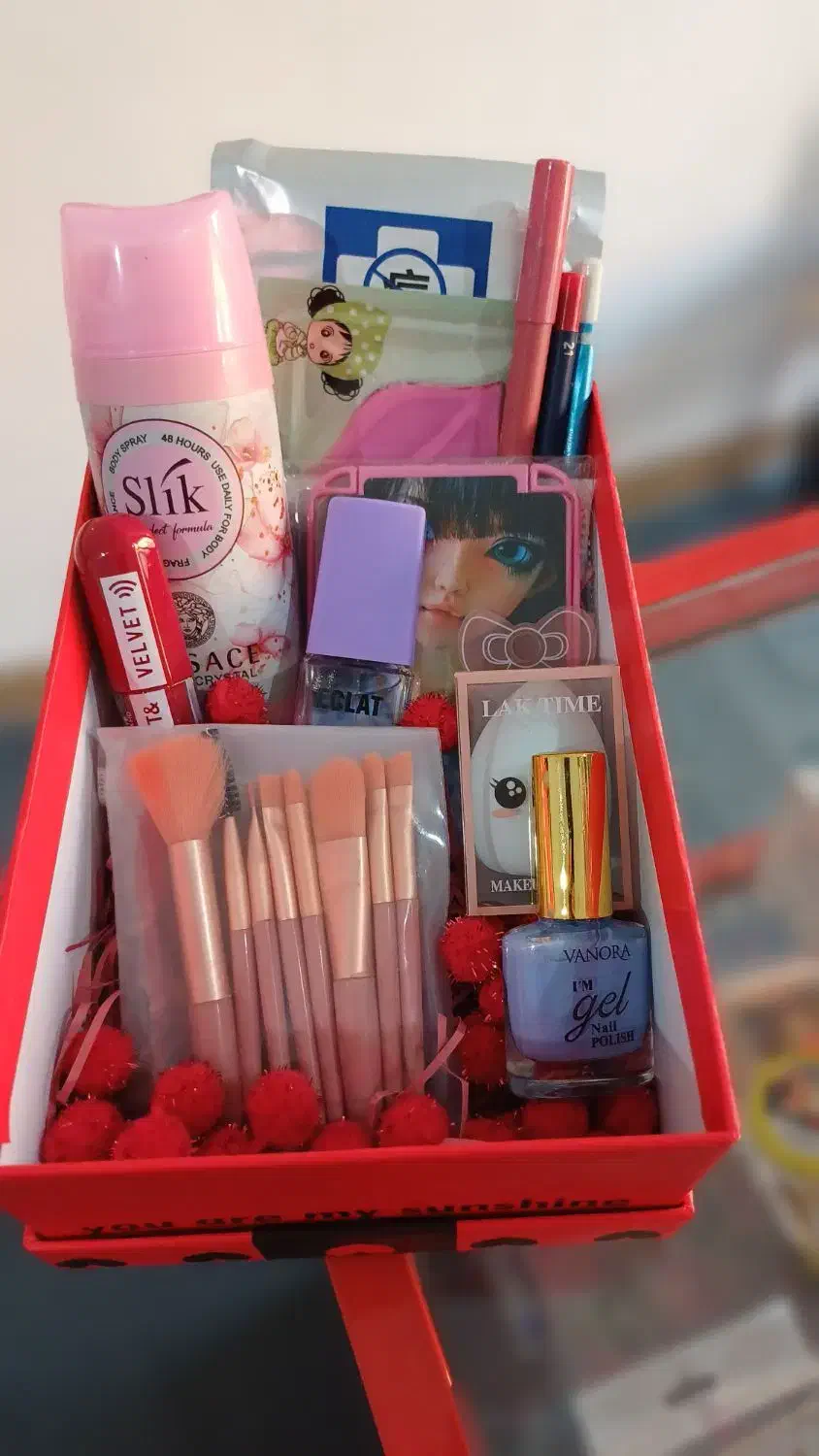 باکس کادو دسته گل|آرایشی، بهداشتی، درمانی|قیدار, |دیوار