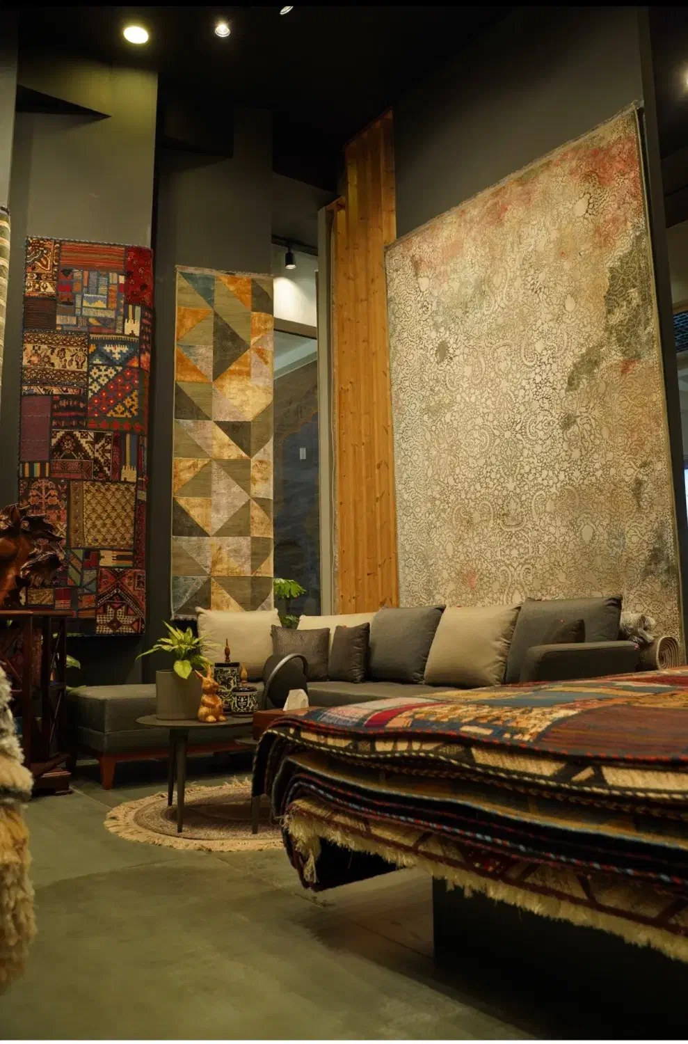 گالری فرش جیلانی بازار بهکیش|فرش|کیش, |دیوار