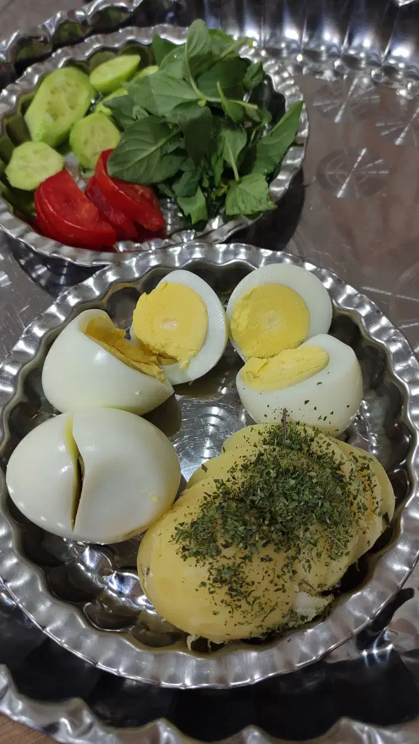 نیرو پخت و پز|استخدام خدمات فروشگاه و رستوران|سبزوار, ولیعصر (نجار آباد)|دیوار