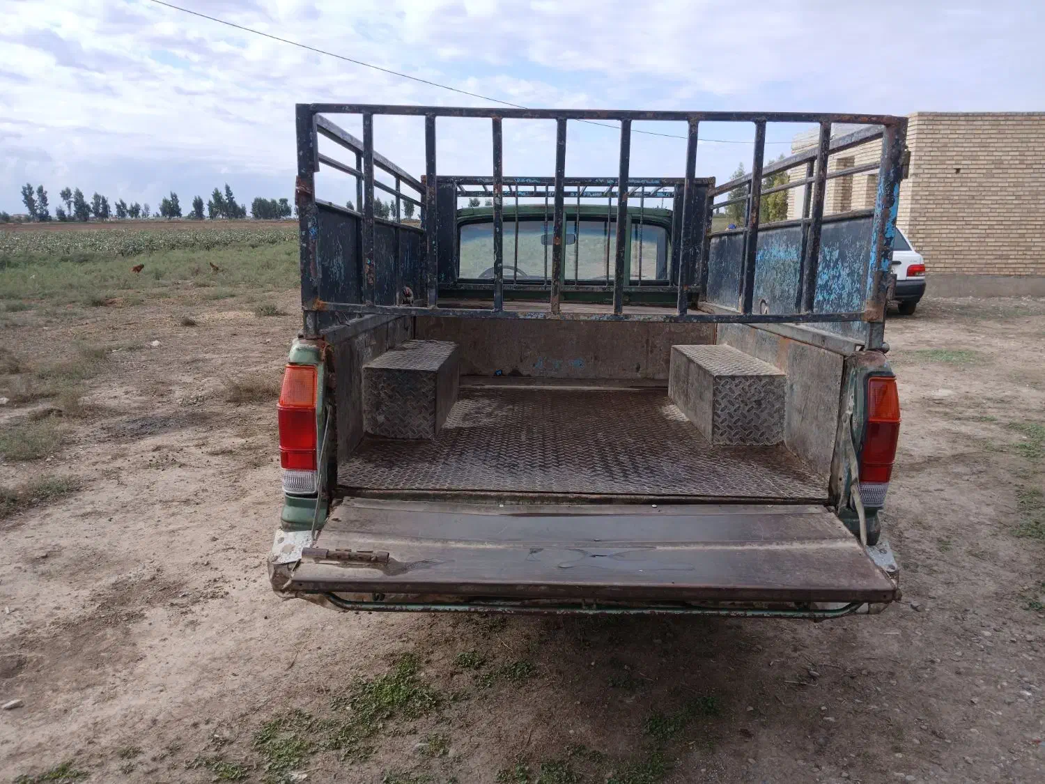 مزدا 2000 اصل ژاپن مدل ۸۲ رنگ یشمی متالیک|خودرو سواری و وانت|آق قلا, |دیوار