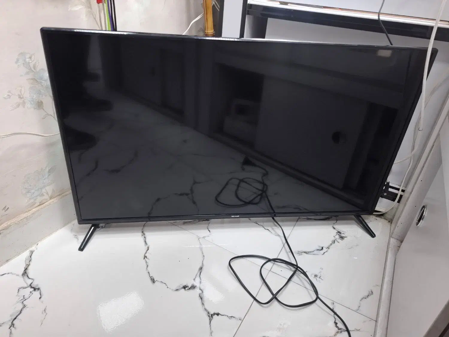 تلوزیون 40نکسار گلدیران|تلویزیون و پروژکتور|نسیم‌شهر, |دیوار