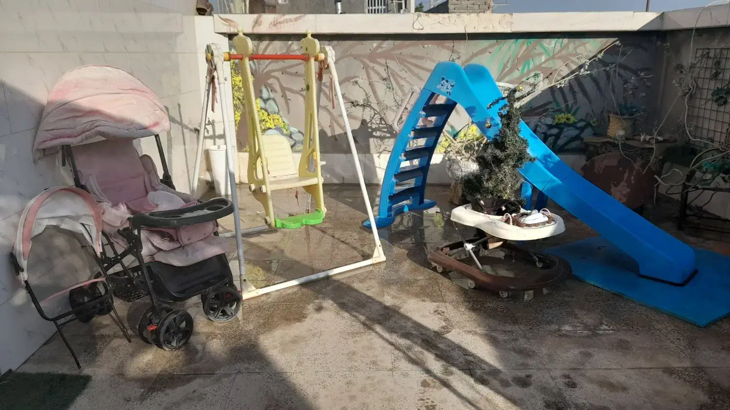 فروش لوازم دست دومی|اسباب‌بازی بچه|تربت‌حیدریه, آغوی|دیوار