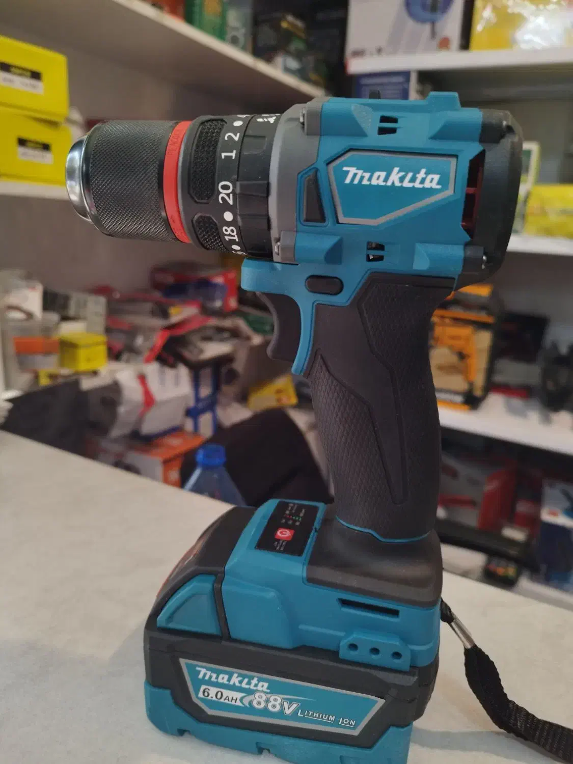 دریل شارژی براشلس ماکیتا 88 ولت|ابزارآلات|تهران, ائمه اطهار|دیوار