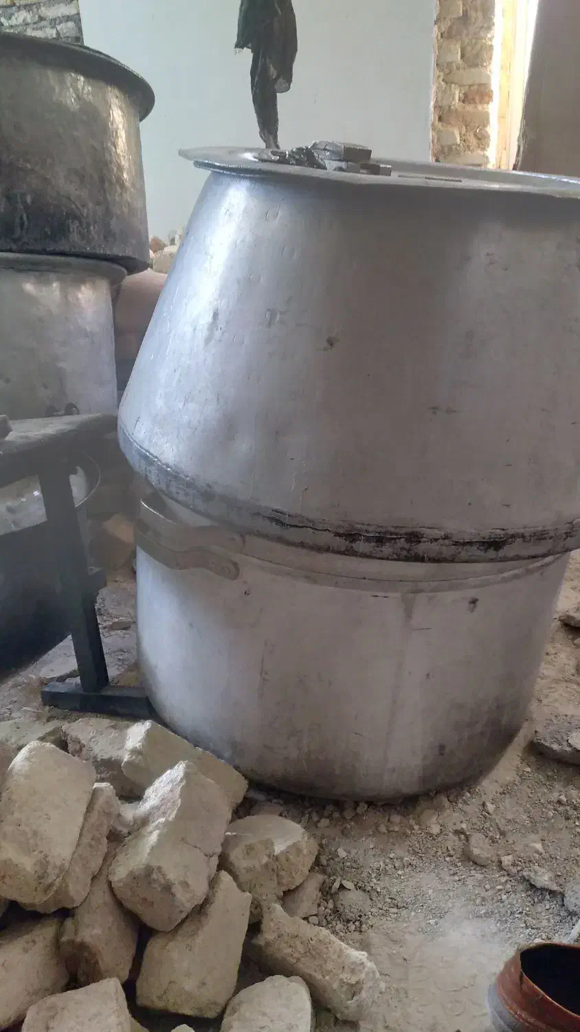 دیگ نذری|ظروف پخت‌وپز|ایلام, |دیوار