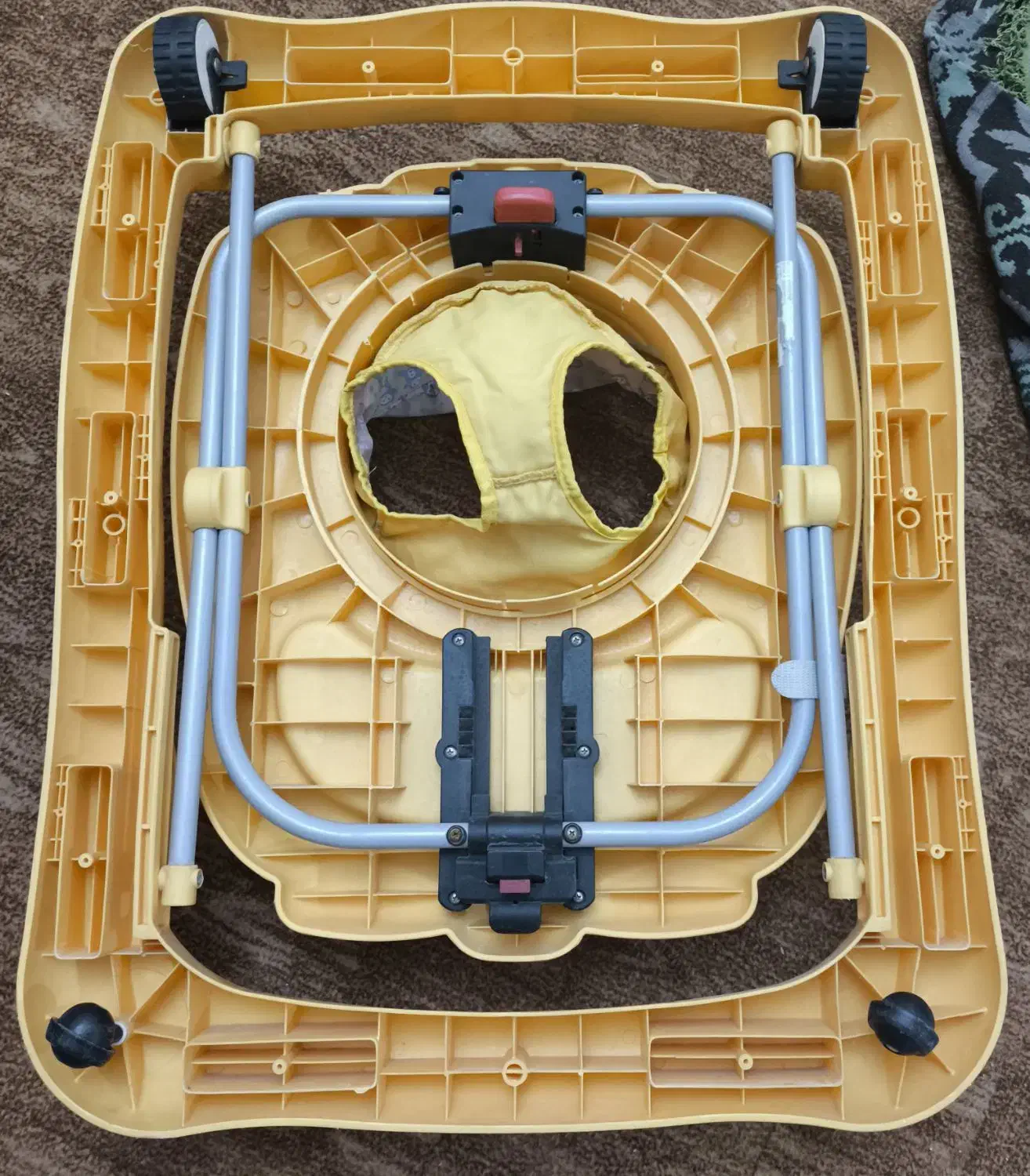 رورک|کالسکه و لوازم جانبی|تبریز, |دیوار