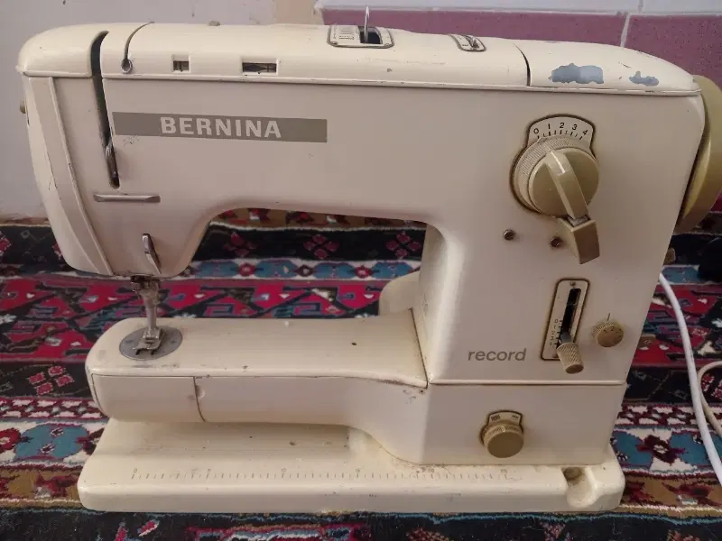 Bernina Record 530-2|چرخ خیاطی و ریسندگی|مهاباد (آذربایجان غربی), |دیوار