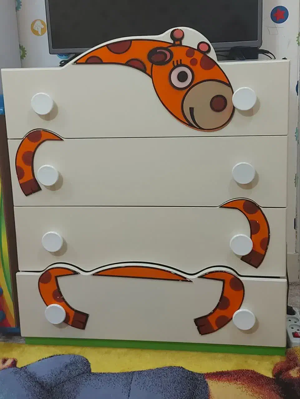 تخت و کمد|اسباب و اثاث بچه|بندر امام خمینی, |دیوار