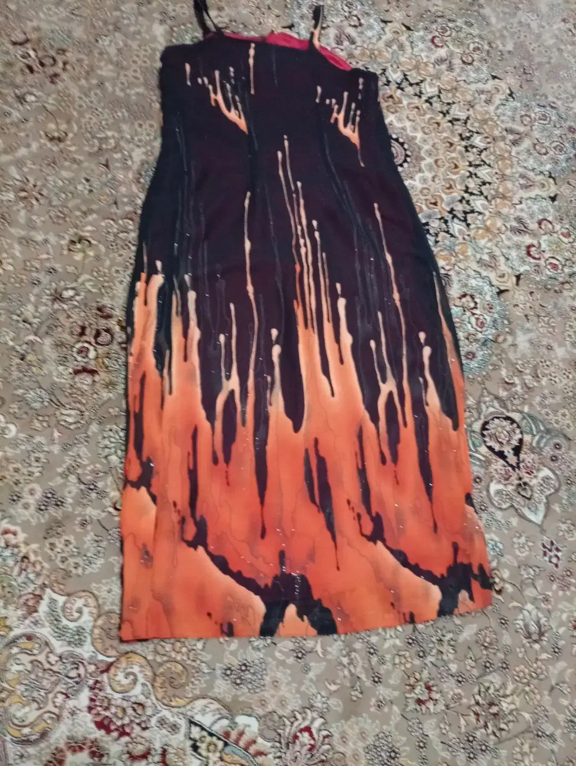 لباس زنانه|لباس|شیراز, قدوسی شرقی|دیوار