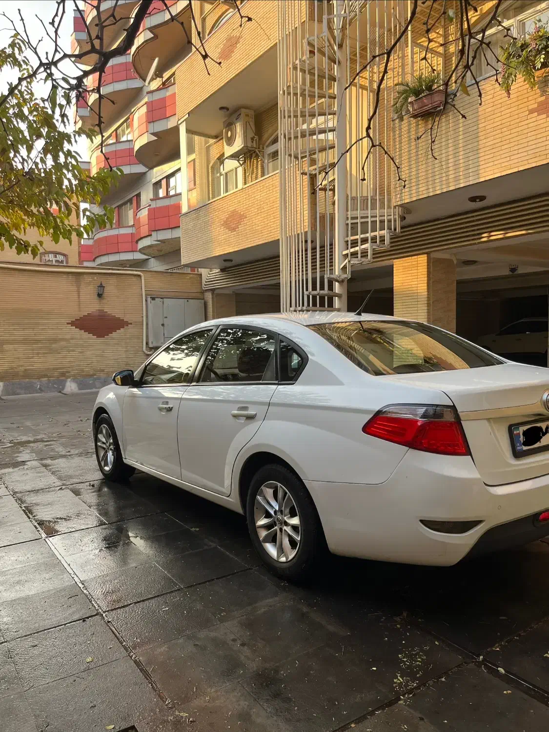 برلیانس h330 بدون رنگ اتوماتیک در حد|خودرو سواری و وانت|تبریز, |دیوار