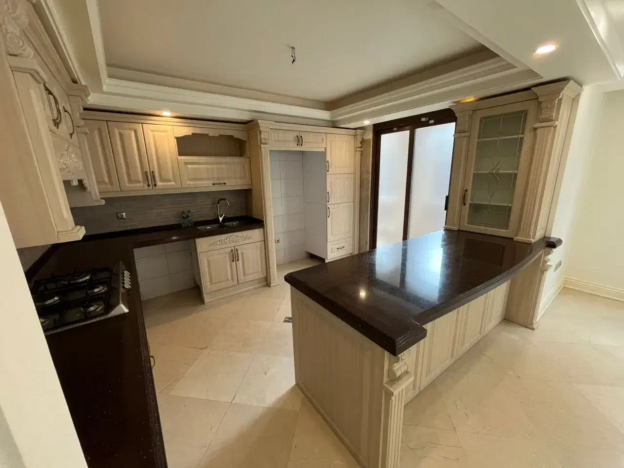 اجاره آپارتمان ۱۱۰ متر خوش نقشه رهن کامل|اجارهٔ آپارتمان|تهران, قیطریه|دیوار