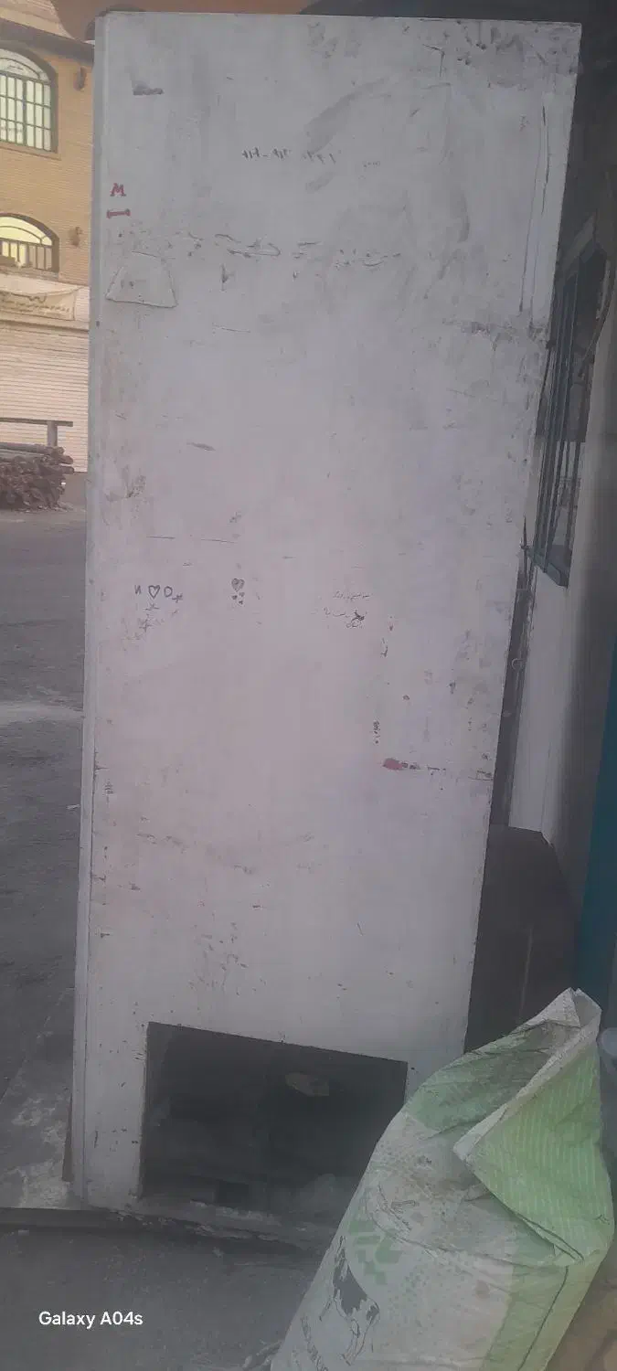 یخچال ایستاده کارکرده تعمیری|یخچال و فریزر|تهران, هفده شهریور|دیوار