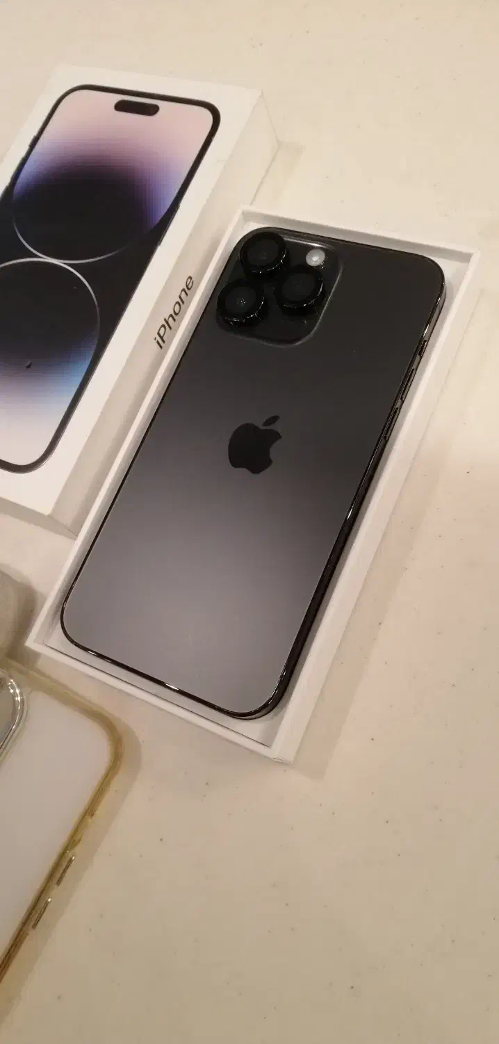 آیفون 14 پرومکس 256G مشابه نو|موبایل|شیراز, رحمتآباد|دیوار