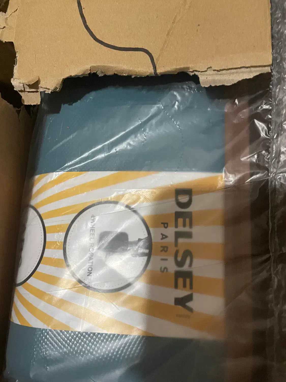 چمدان فایبر دلسی نشکن فول آپشن|کیف، کفش، کمربند|کرج, باغستان|دیوار