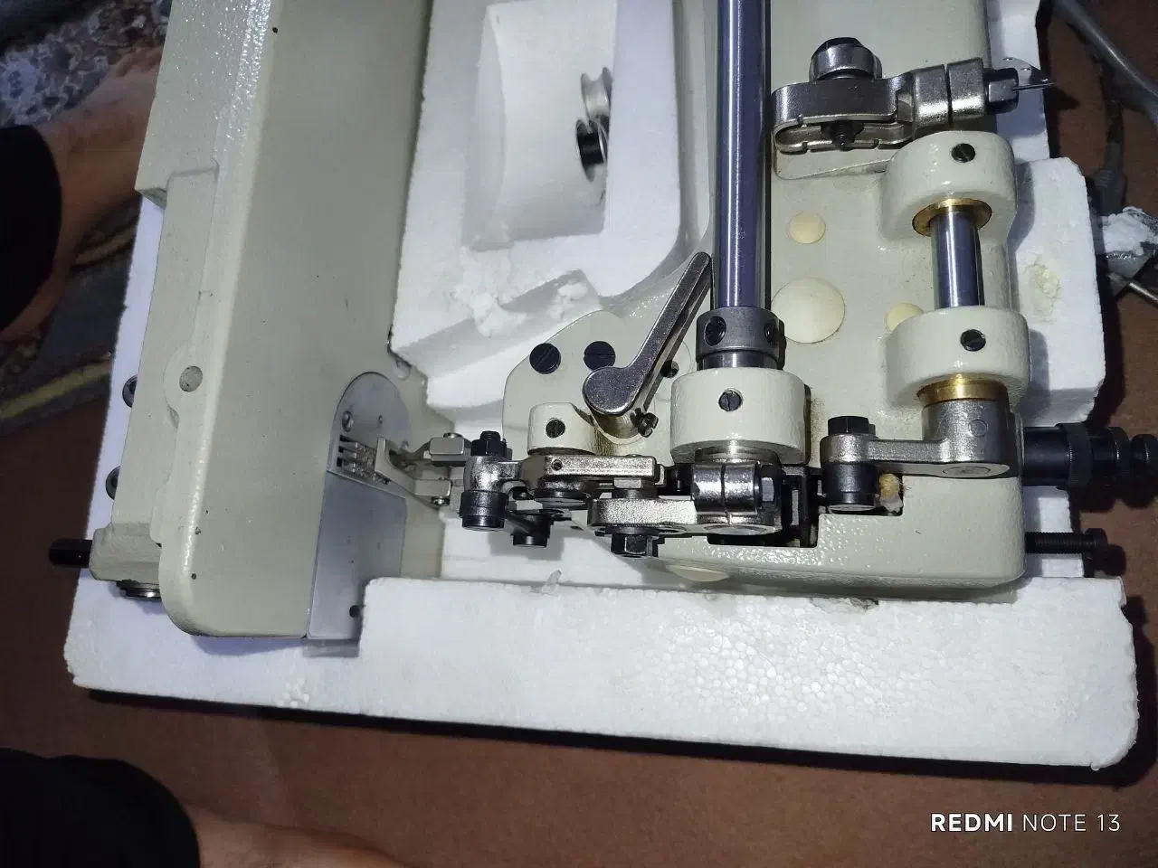 چرخ ضخیم دوز دوپایه هورس|چرخ خیاطی و ریسندگی|تربت جام, پاسداران|دیوار