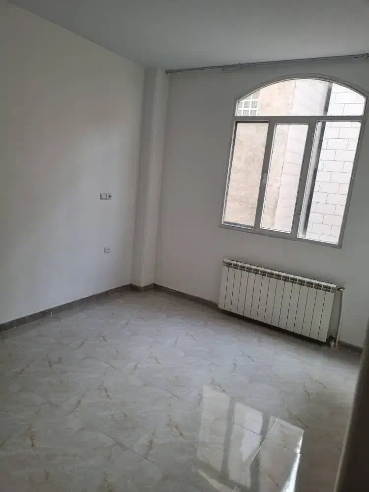 ۱۳۵متر سه خواب خوش نقشه پرنور دو کله شهران