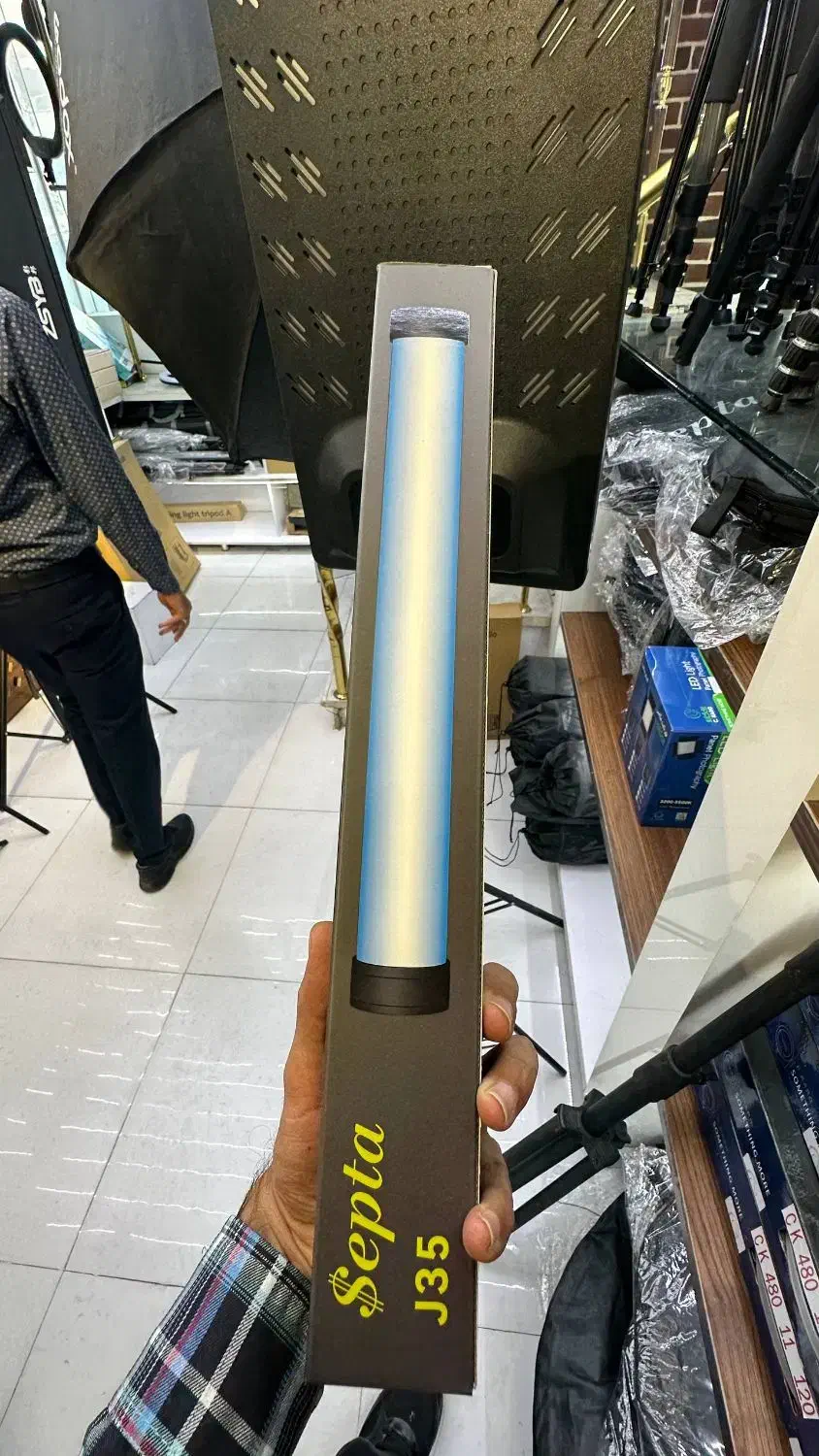 باتوم لایت ویدیو لایت rgb سافت لایت|دوربین عکاسی و فیلم‌برداری|مشهد, امام خمینی|دیوار