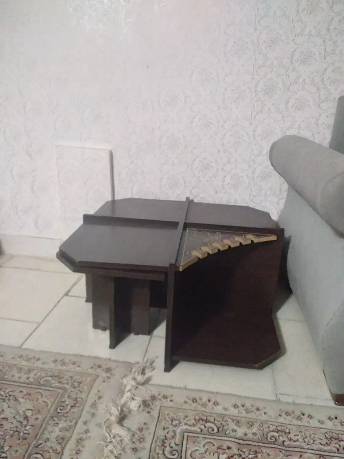 میز با ۴تا عسلی نو نو|مبلمان خانگی و میز عسلی|بروجرد, |دیوار