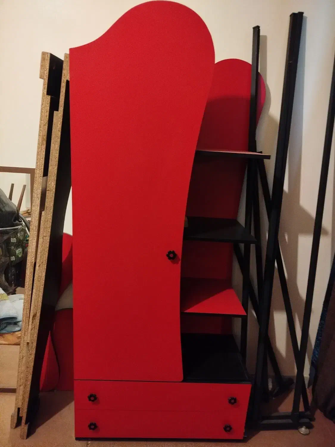 دو عدد کمد یک بزرگ یه کوچیک با تخت و سالمه|تخت و سرویس خواب|خمینیشهر, |دیوار