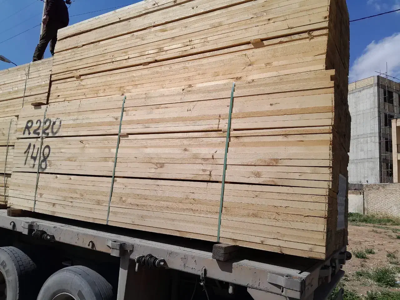 فروش انواع الوار روسی و ایرانی و بشکه|مصالح و تجهیزات ساختمان|شیراز, پادگان ولیعصر|دیوار