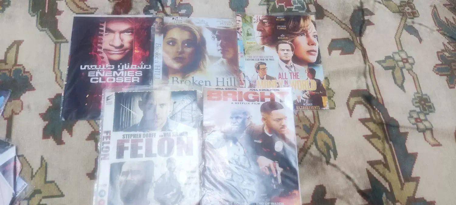 تقریبا ۱۰۰ عدد فیلم ( dvd )|فیلم و موسیقی|تهران, کرمان|دیوار