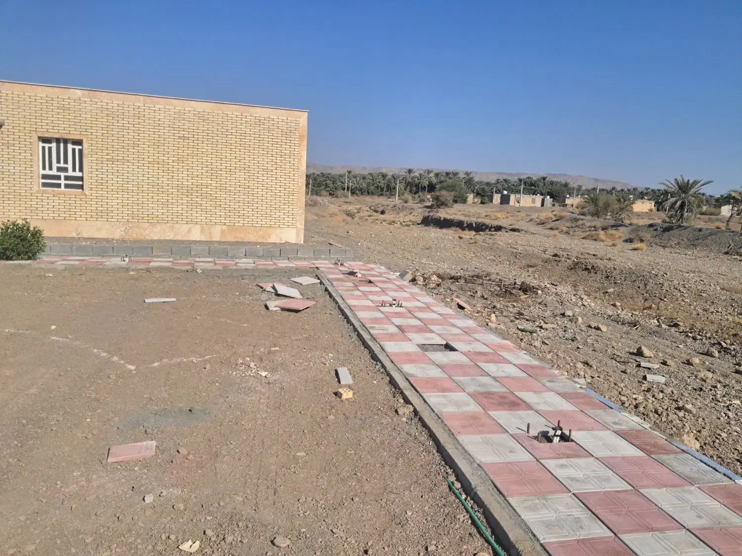 اوستا جدول کار و موزایک کار لازم دارم|استخدام معماری، عمران و ساختمانی|منوجان, |دیوار