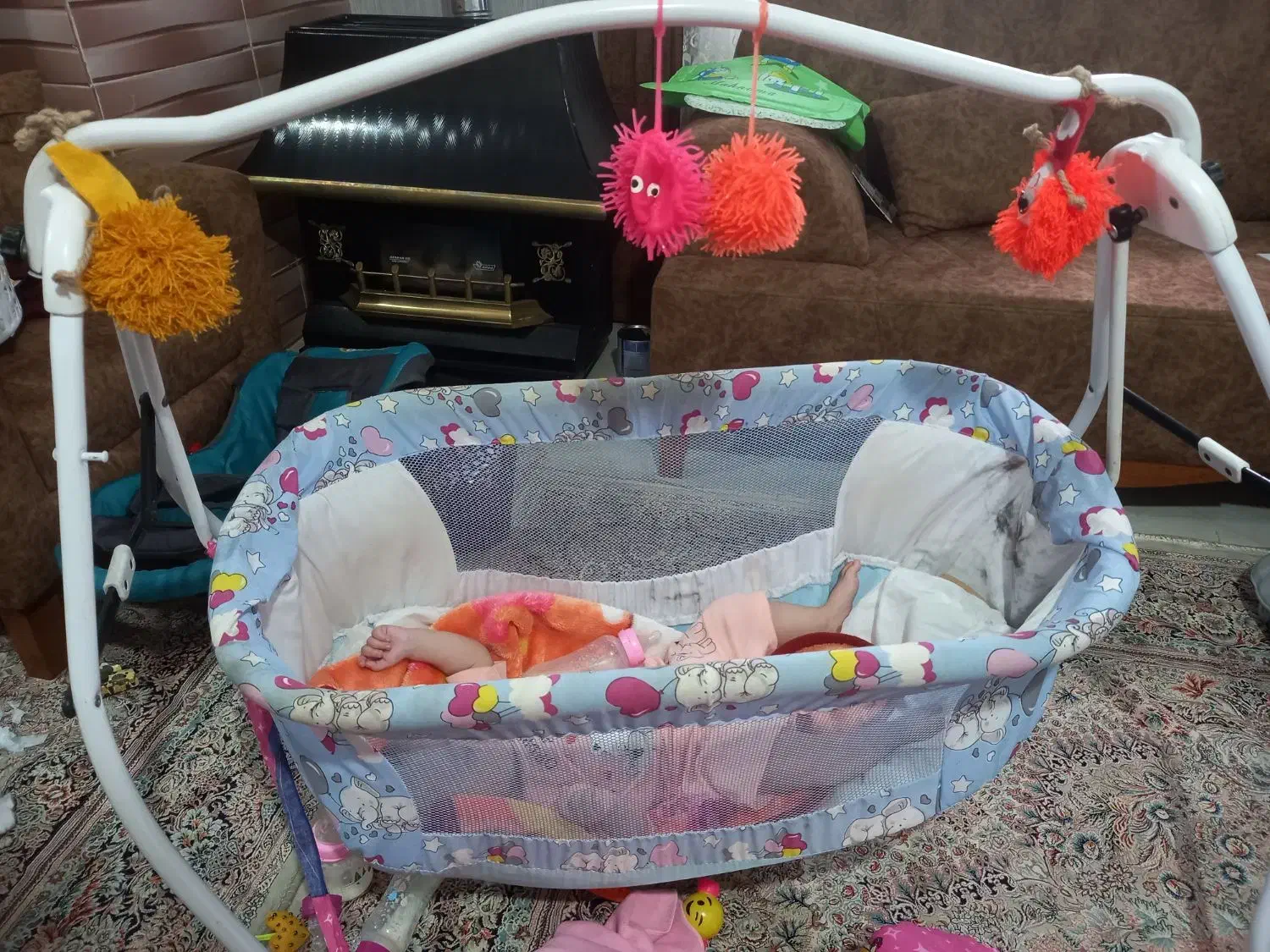 گهواره نوزاد|اسباب و اثاث بچه|کلاچای, |دیوار