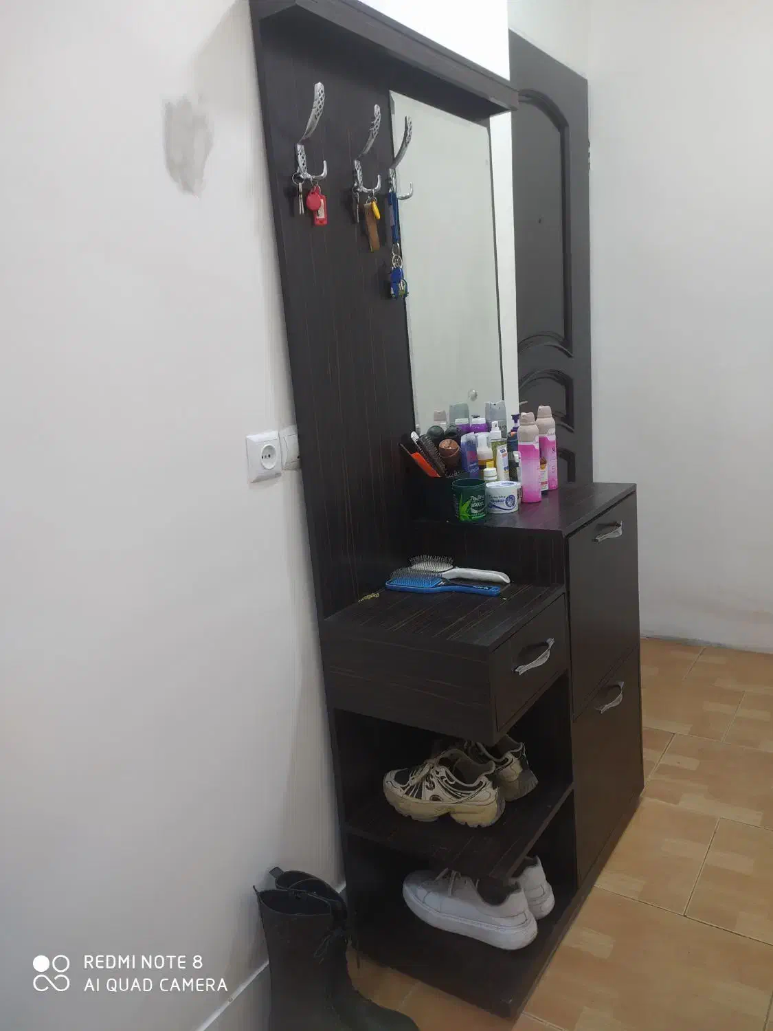 جاکفشی و رخت آویز درحدنوبابهترین چوب و کیفیت عالی|جاکفشی، کمد، دراور|فولادشهر, B8|دیوار