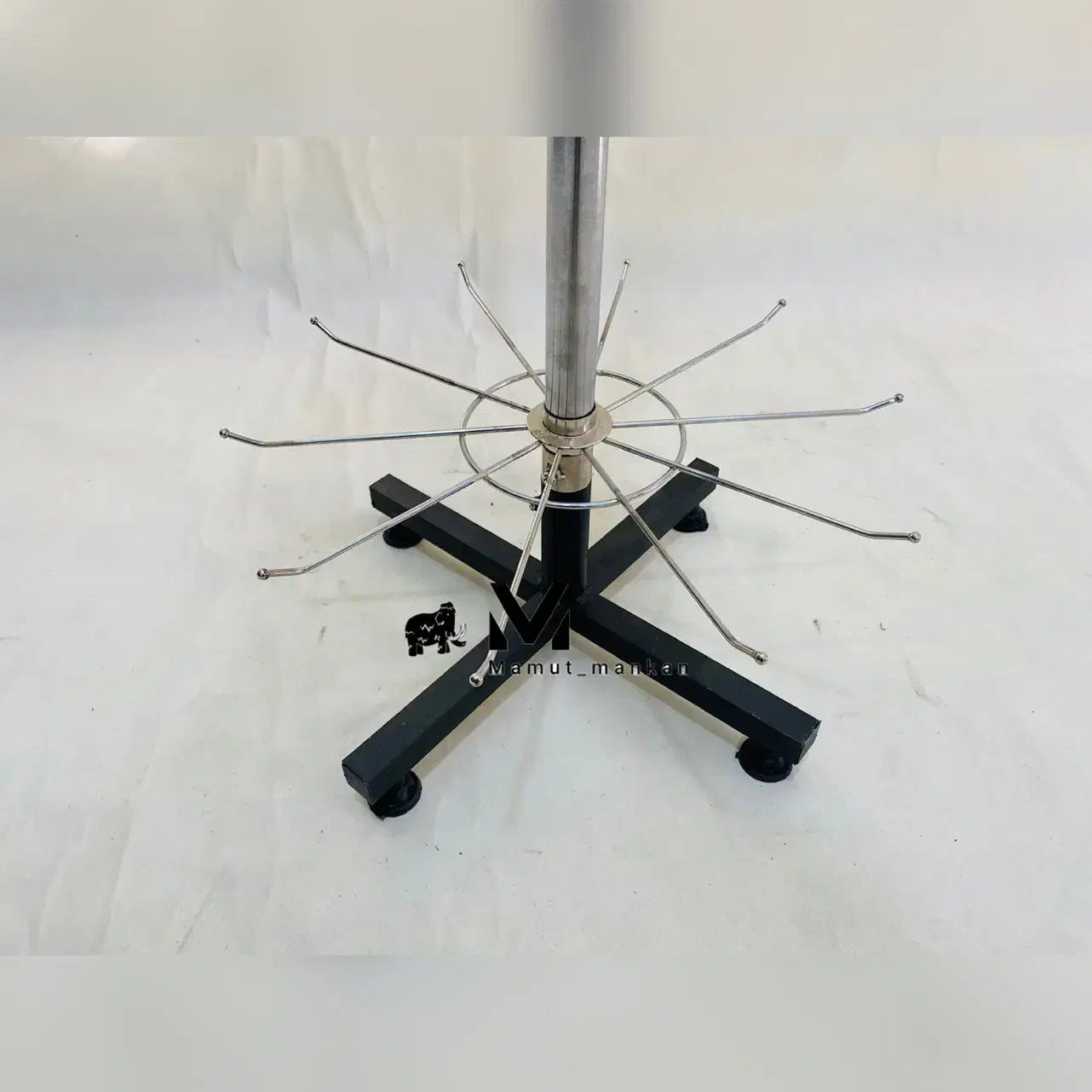 پنچ طبقه جورابی و سه طبقه جورابی و رگال و چوبلباسی|فروشگاه و مغازه|اصفهان, سودان|دیوار