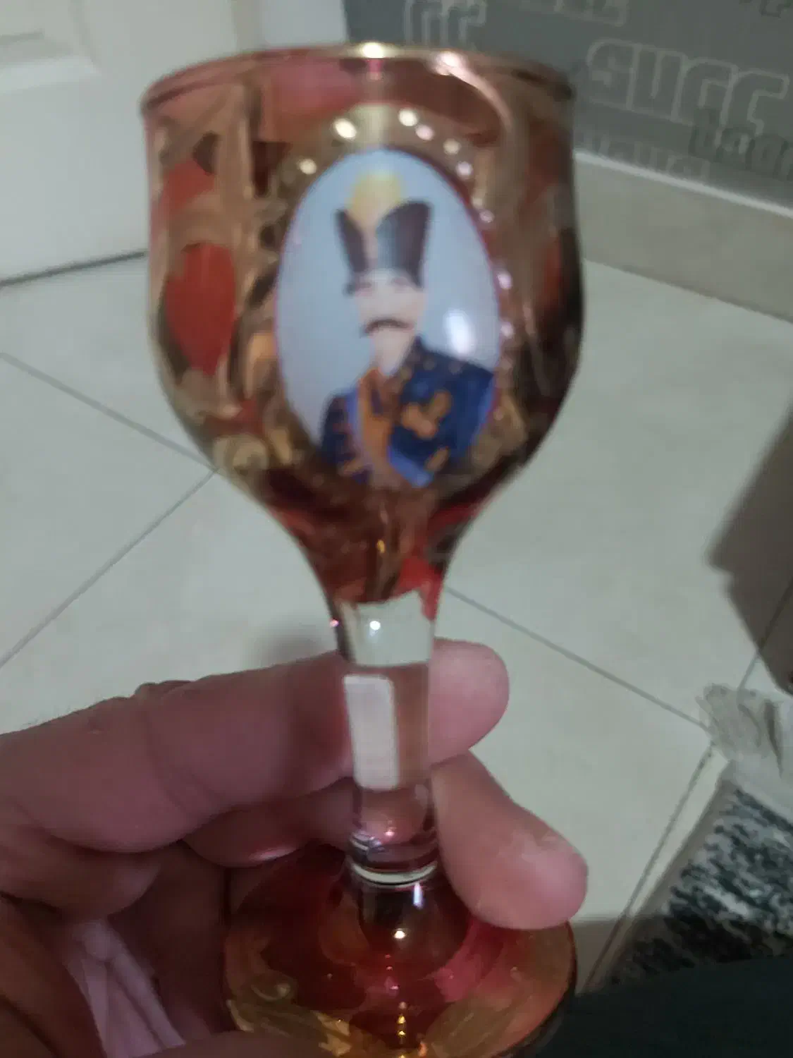 گیلاس خوری شاه عباسی|کلکسیون اشیاء عتیقه|تبریز, |دیوار